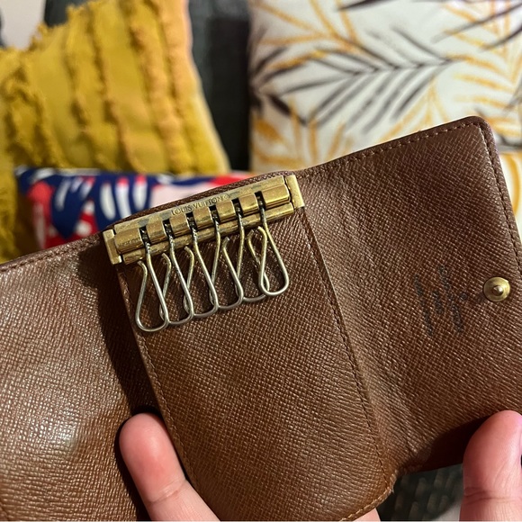 SOLD Louis Vuitton 6 Keyholder Monogram - Picture 5 of 8